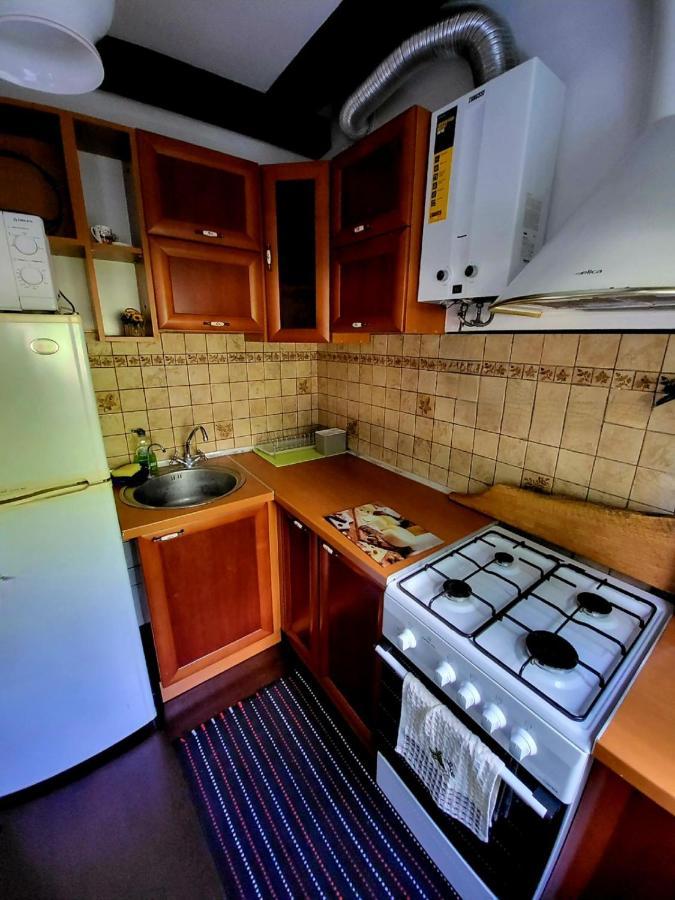 Новая Квартира Úzhgorod Exterior foto